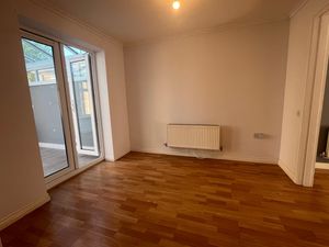 Photo 8- click for photo gallery